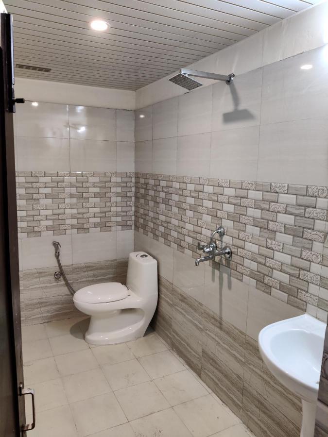 Keshav Hotel Farrukhabad Zewnętrze zdjęcie